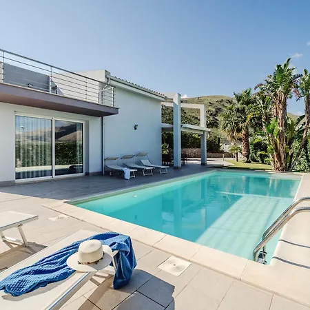 Privata Con Piscina A Scopello